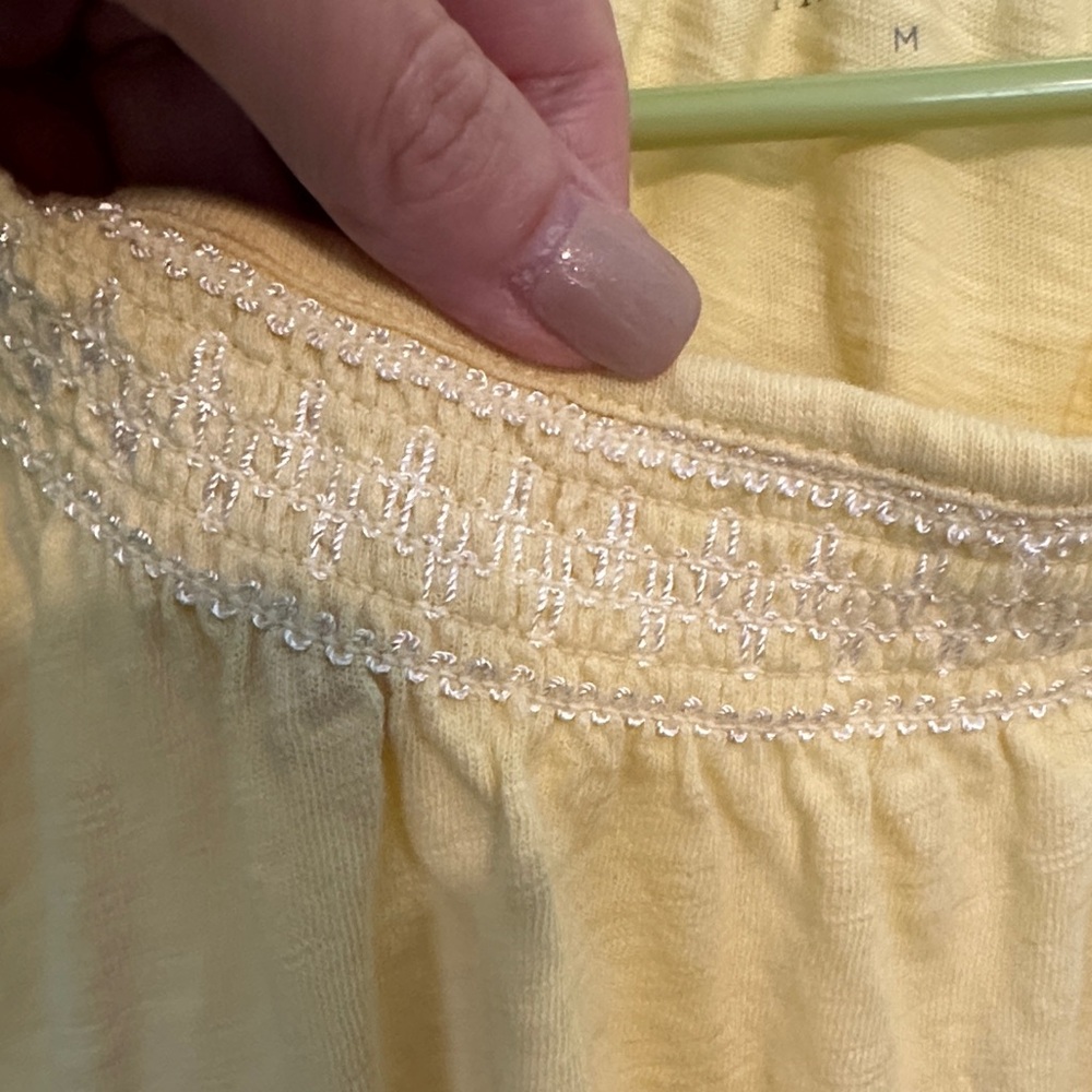 0110 Talbots Soft Yellow Blouse womens size medium - Picture 3 of 5